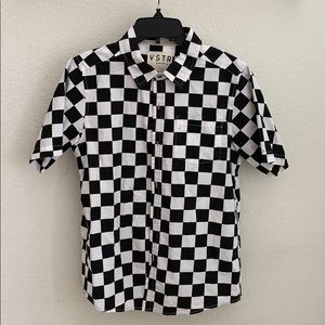 Button down short sleeves. Size youth large